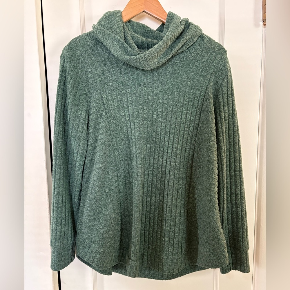 Christopher and Banks Saige Green Women's Sweater. Size P/L